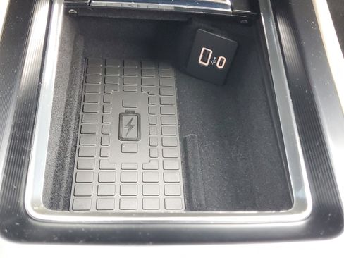 New 2026 Lincoln Corsair Premiere image 23