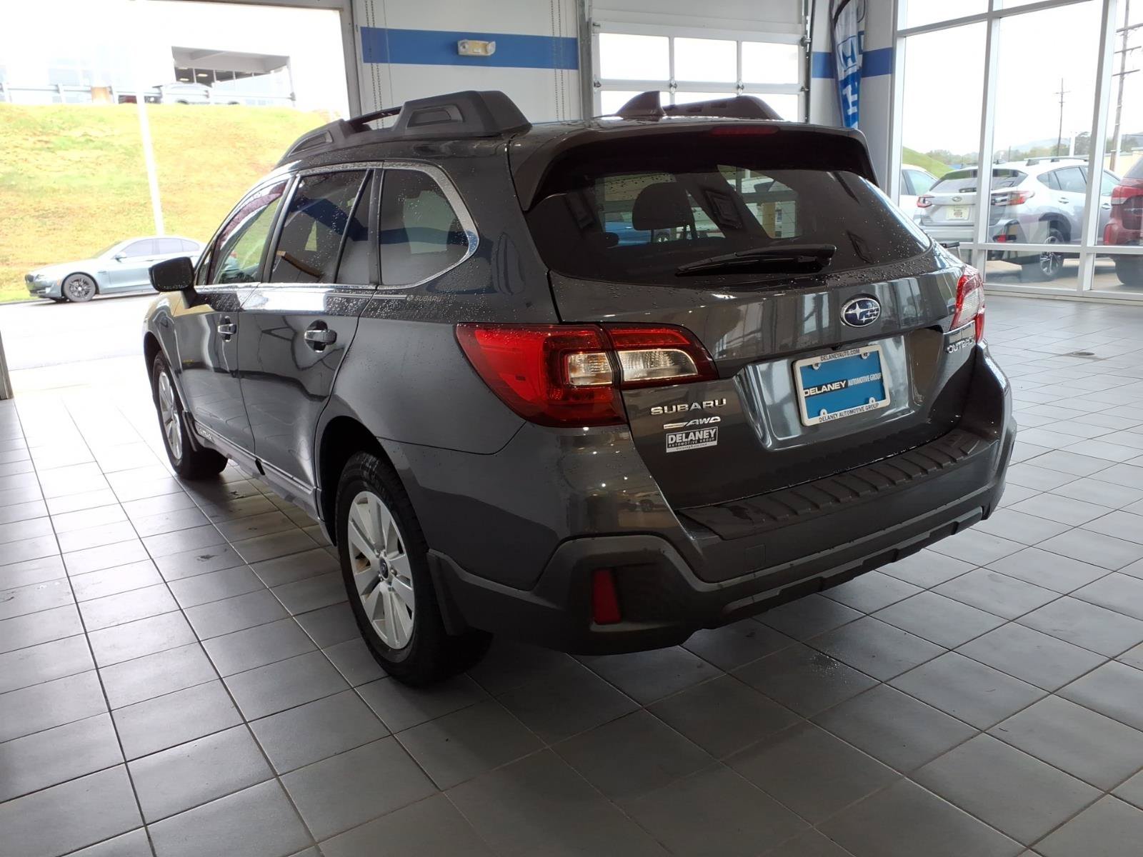 Used 2018 Subaru Outback 2.5i Premium AWD/4WD image 8