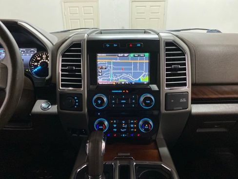 Used 2015 Ford F150 King Ranch w/ Equipment Group 601A Luxury AWD/4WD image 13