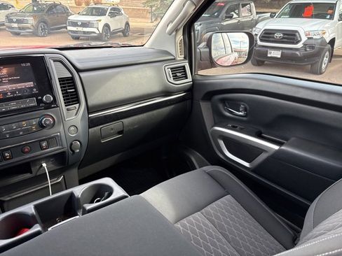 Certified 2024 Nissan Titan SV image 29