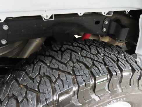 Used 2024 GMC Sierra 3500 SLE w/ SLE Convenience Package image 31