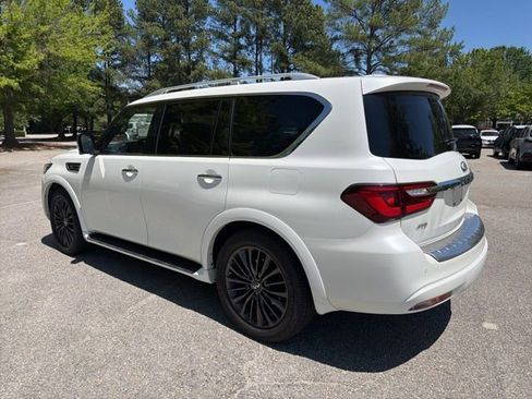 Used 2023 INFINITI QX80 Sensory w/ Cargo Package AWD/4WD image 3