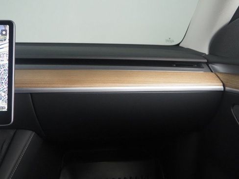 Used 2023 Tesla Model Y Long Range AWD/4WD image 38