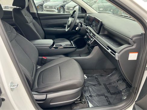 New 2026 Hyundai Tucson Blue SE AWD/4WD image 17