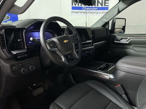 Certified 2026 Chevrolet Silverado 2500 LTZ w/ LTZ Premium Package AWD/4WD image 15