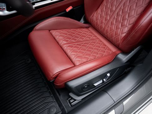 Used 2024 Audi S6 Premium Plus w/ Premium Plus Package image 63