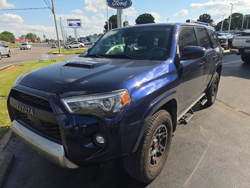 Used 2022 Toyota 4Runner TRD Off-Road AWD/4WD image 1