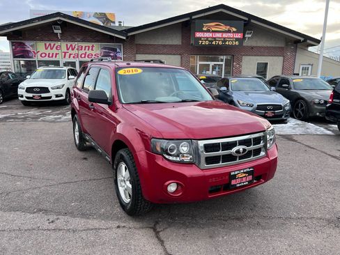 Used 2010 Ford Escape XLT image 2