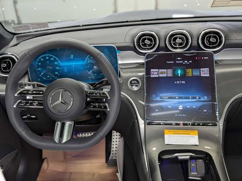New 2026 Mercedes-Benz GLC 300 4MATIC image 5