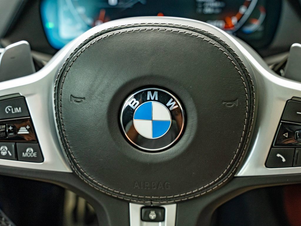 Used 2021 BMW X6 M50i w/ Executive Package AWD/4WD image 30