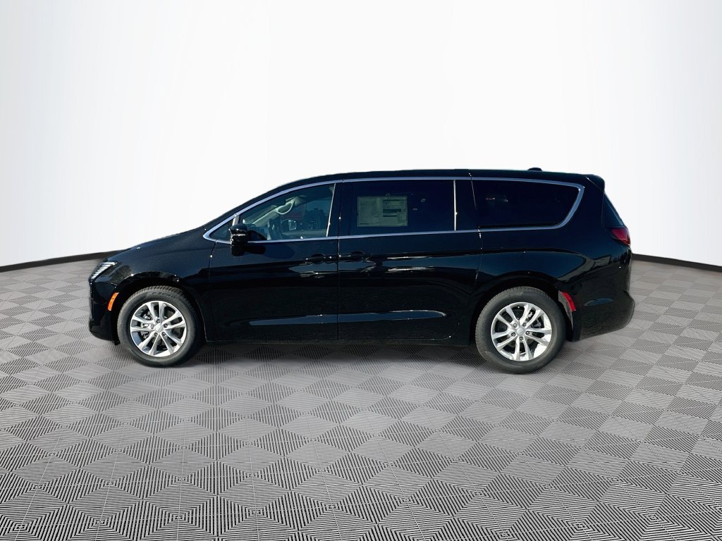 New 2027 Chrysler Pacifica Select FWD image 5
