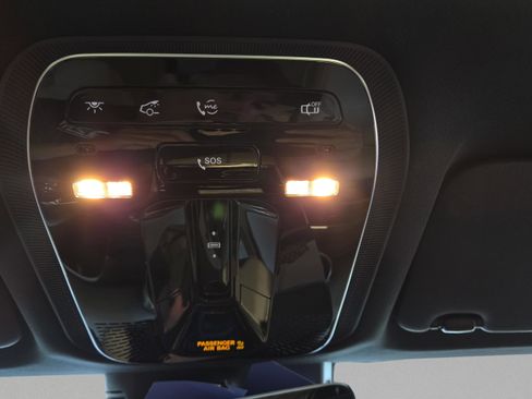 Used 2026 Mercedes-Benz GLC 300 image 36