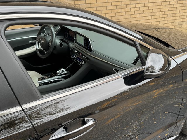 Used 2023 Hyundai Sonata SEL w/ Convenience Package FWD image 7