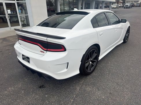 Used 2018 Dodge Charger R/T Scat Pack image 9