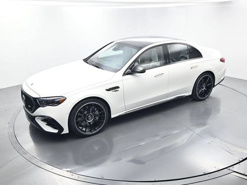 Used 2026 Mercedes-Benz E 53 AMG e 4MATIC Sedan image 32