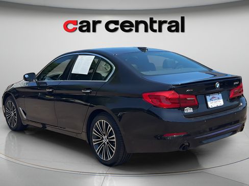 Used 2018 BMW 530i xDrive AWD/4WD image 3