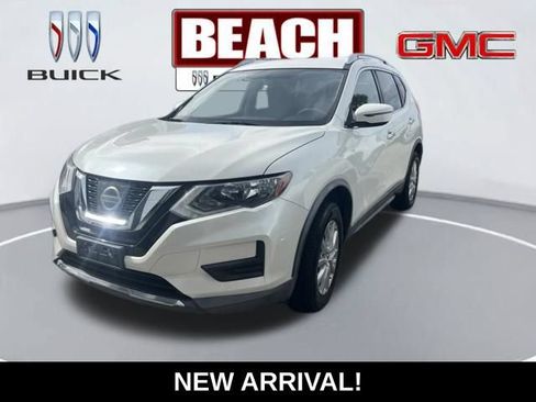 Used 2017 Nissan Rogue SV AWD/4WD image 1
