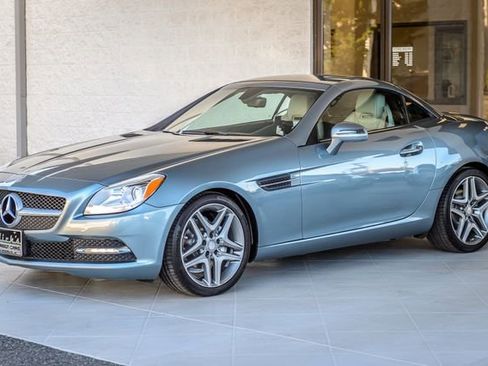 Used 2012 Mercedes-Benz SLK 250 image 9