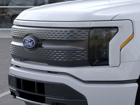 New 2025 Ford F150 Lightning XLT AWD/4WD image 18