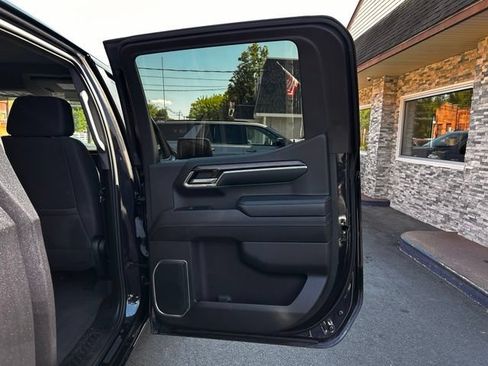 Used 2024 Chevrolet Silverado 1500 LT AWD/4WD image 21