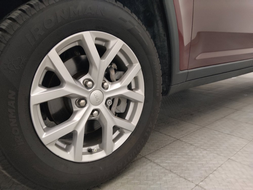Used 2023 Jeep Grand Cherokee Limited RWD image 31