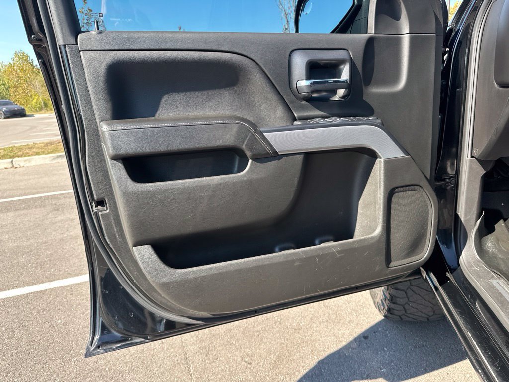 Used 2018 Chevrolet Silverado 1500 LT w/ All Star Edition AWD/4WD image 15