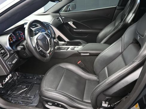 Used 2019 Chevrolet Corvette Z06 RWD image 13