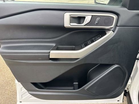 Used 2023 Ford Explorer XLT w/ Equipment Group 202A image 23