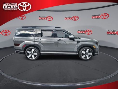 Used 2025 Hyundai Santa Fe Limited AWD/4WD image 9