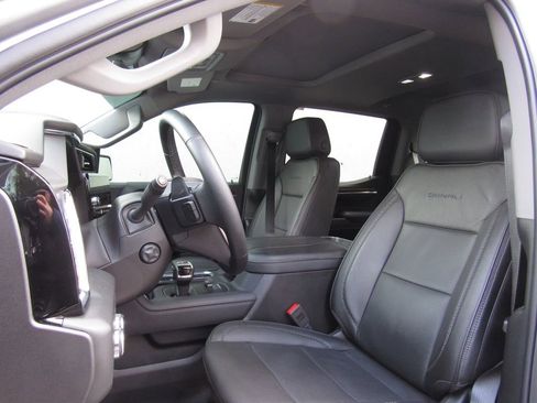 Used 2024 GMC Sierra 1500 Denali w/ Denali Reserve Package image 15