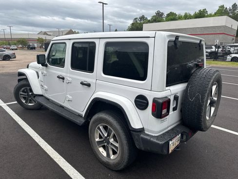 Used 2022 Jeep Wrangler Unlimited Sahara w/ Cold Weather Group image 3