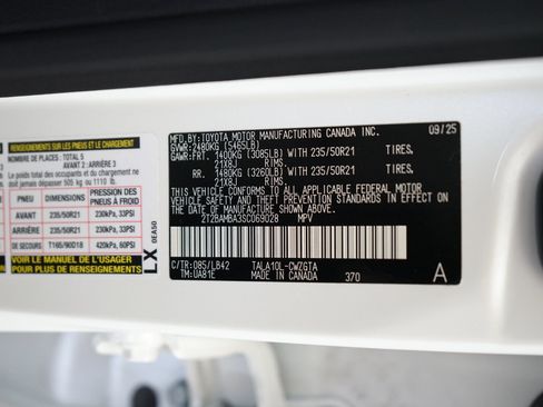 Used 2025 Lexus RX 350 Premium Plus w/ Convenience Package FWD image 28