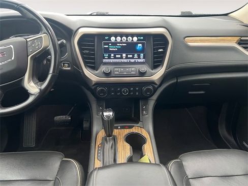 Used 2019 GMC Acadia Denali image 11