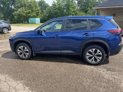 Used 2023 Nissan Rogue SV AWD/4WD image 8
