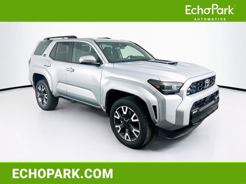 Used 2025 Toyota 4Runner TRD Sport image 1