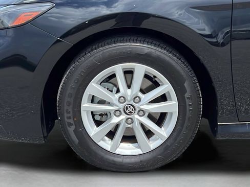 Used 2025 Toyota Camry LE w/ Convenience Package FWD image 24