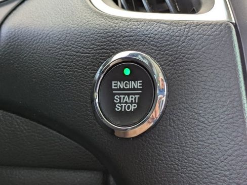 Certified 2021 Ford Edge Titanium image 31