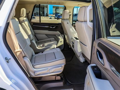 Used 2022 GMC Yukon Denali image 24