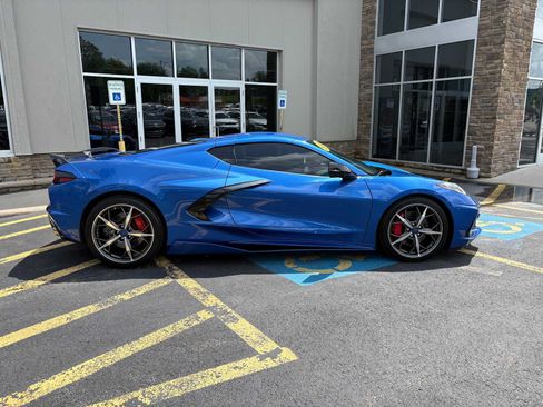 Used 2021 Chevrolet Corvette Stingray Premium Cpe w/ Z51 Performance Package RWD image 11