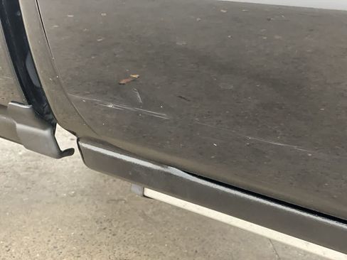 Used 2017 GMC Sierra 1500 SLT image 34