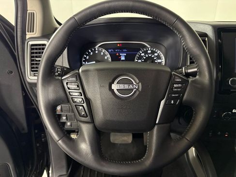 Used 2022 Nissan Frontier SV w/ SV Premium Package RWD image 20
