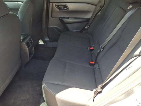Used 2024 Nissan Rogue S FWD image 12