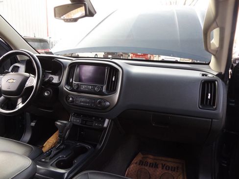 Used 2017 Chevrolet Colorado Z71 image 25