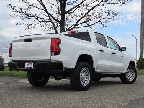 Used 2023 Chevrolet Colorado W/T image 11
