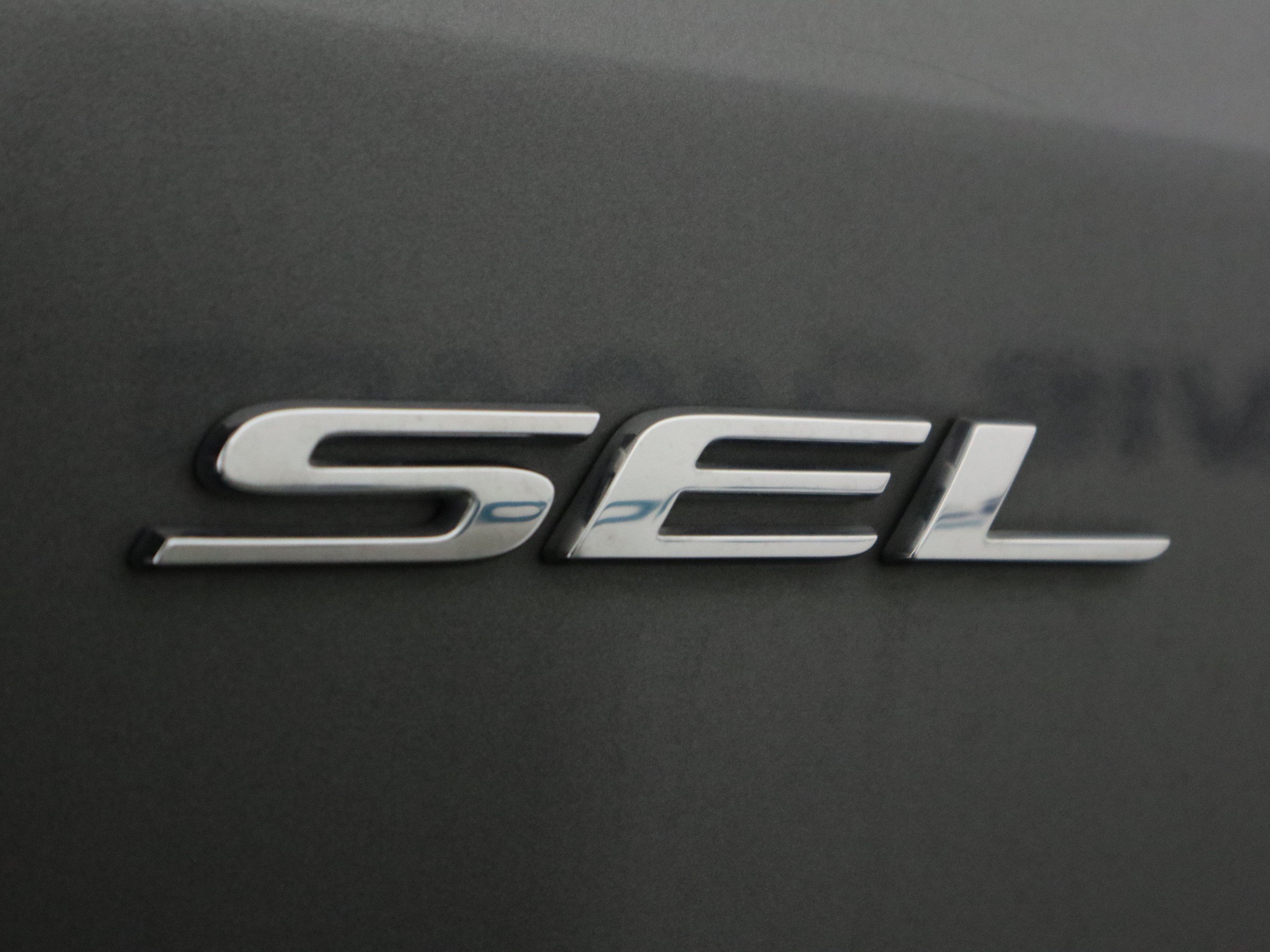Used 2024 Ford Edge SEL AWD/4WD image 26