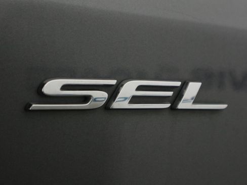 Used 2024 Ford Edge SEL AWD/4WD image 26