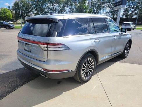 Certified 2023 Lincoln Aviator AWD w/ Premium Package image 6