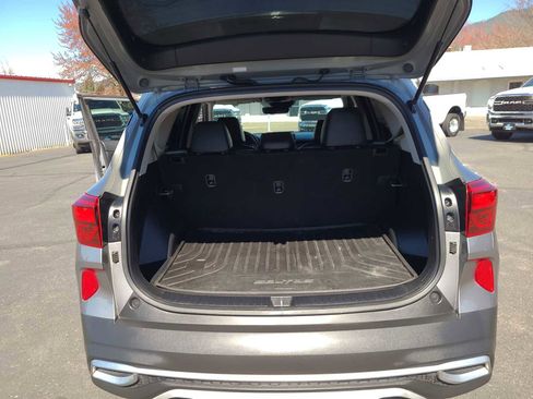 Used 2021 Kia Seltos EX image 27