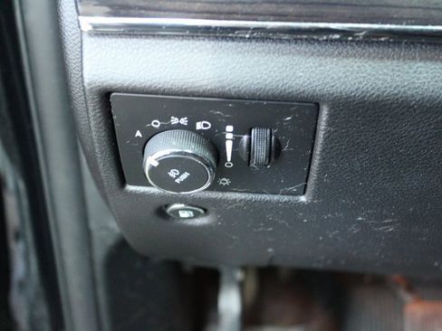 Used 2018 Jeep Grand Cherokee Overland w/ Jeep Active Safety Group image 15