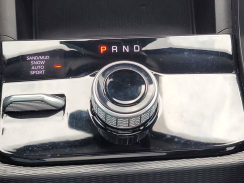 Used 2023 Jeep Grand Cherokee Limited w/ Luxury Tech Group II AWD/4WD image 32